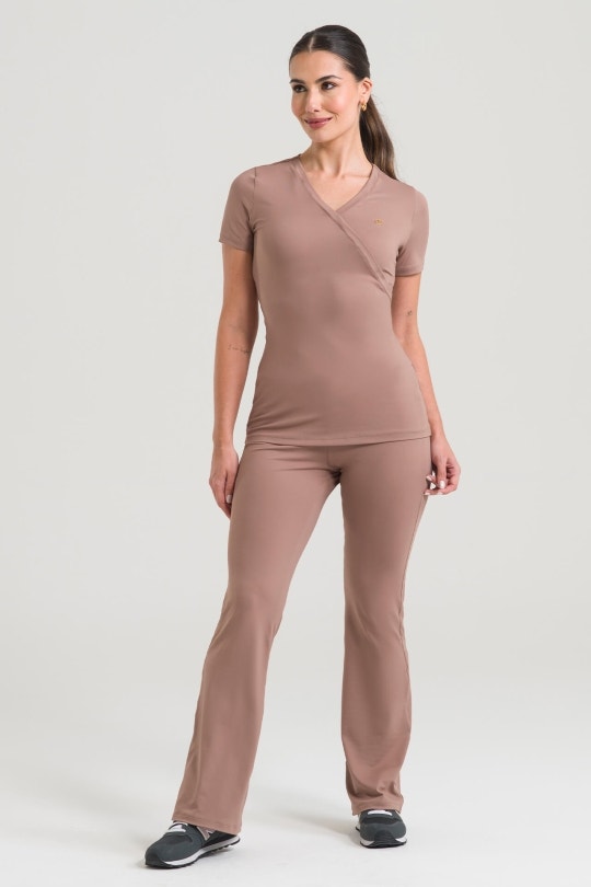 Scrub Feminino Coach Mom - Marrom Mocha
